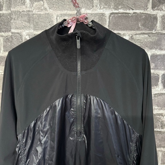Lululemon All Roads 1/2 Zip jacket pullover Black pockets - Picture 3 of 12